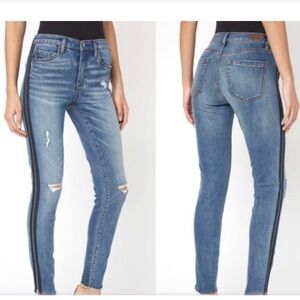 Blank NYC THE BOND Side Zipper Stripe Distressed Skinny Jeans